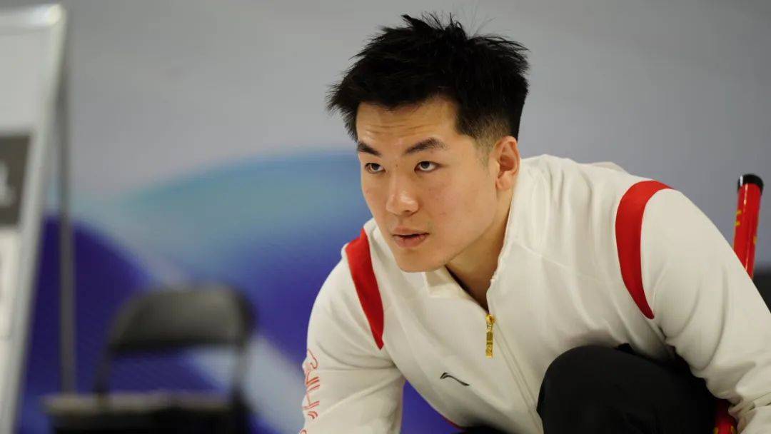 开云体育官网-关于德罗巴重返赛场，比赛局势复杂首场状态出色，RNG观众沸腾！赢得满堂喝彩的信息